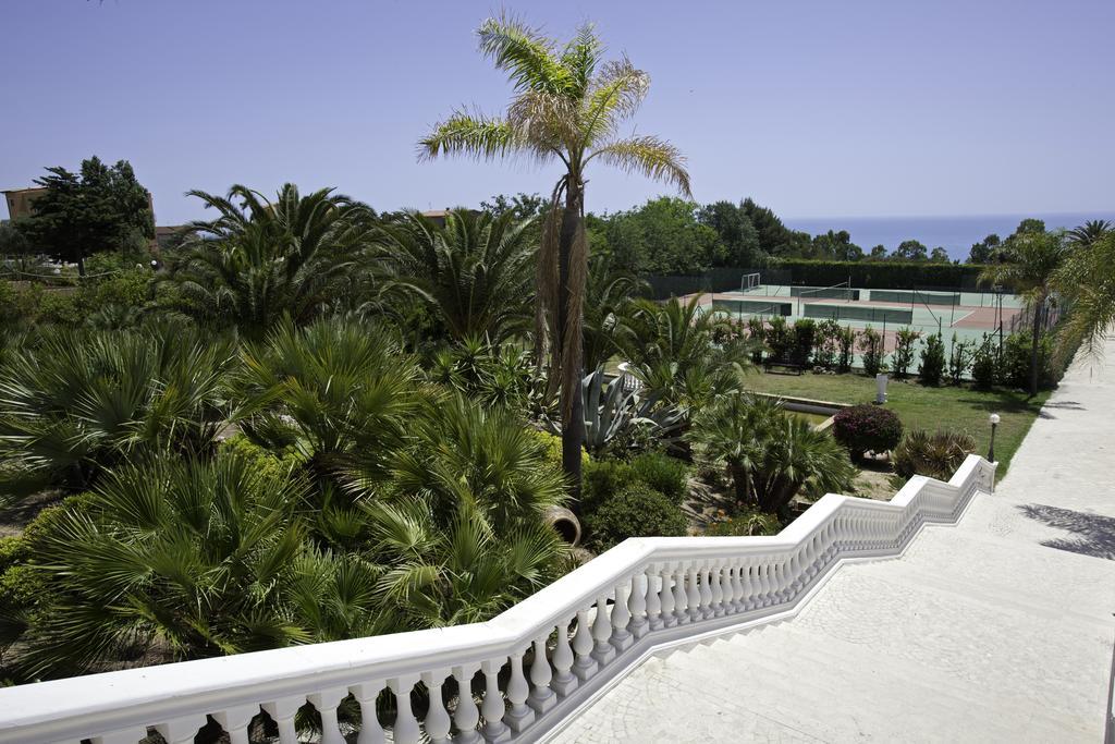 Ih Hotels Agrigento Kaos Resort Exterior photo